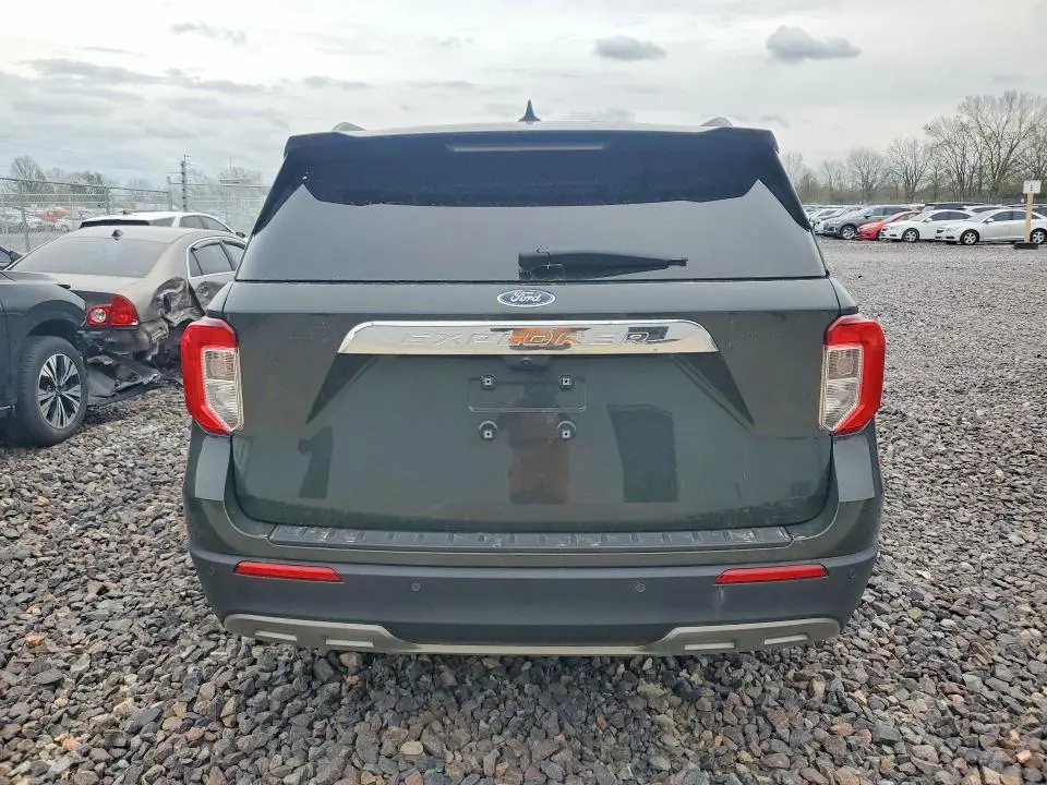 2022 FORD EXPLORER XLT  