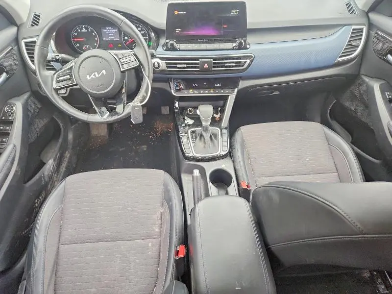 2022 KIA SELTOS S  