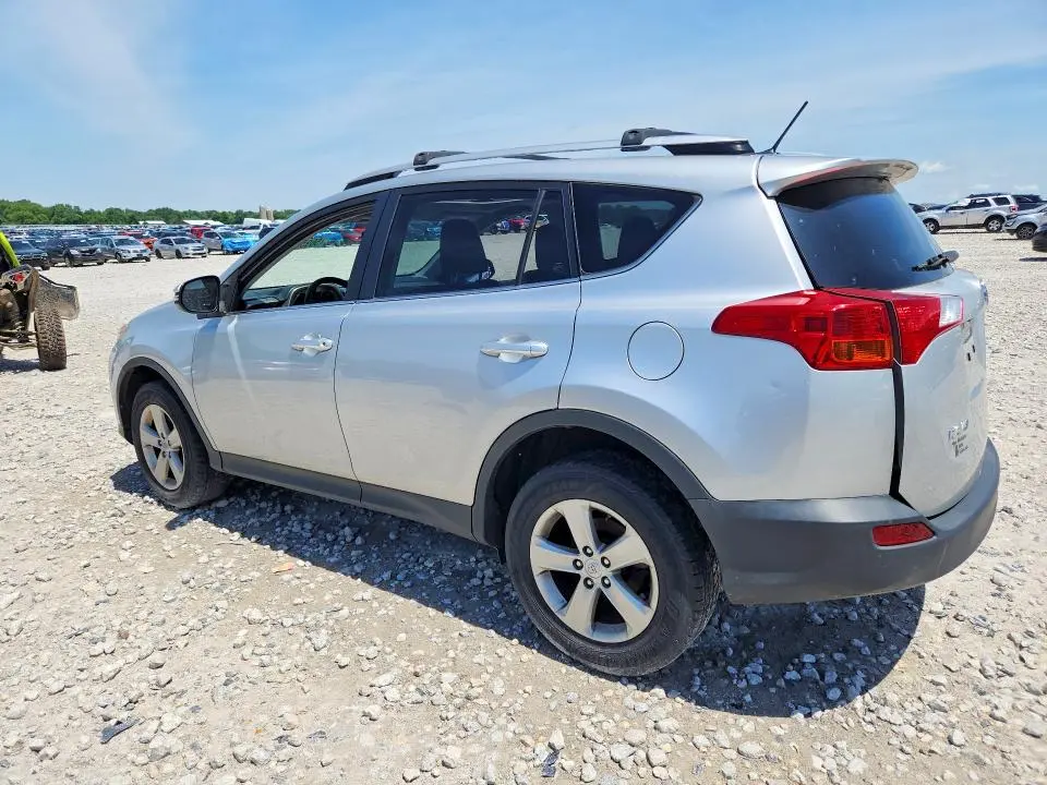 2014 TOYOTA RAV4 XLE  