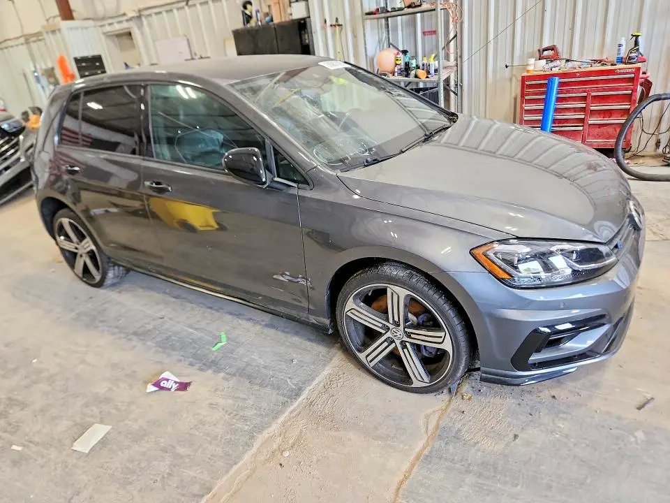 2018 VOLKSWAGEN GOLF R   