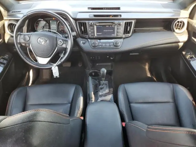 2016 TOYOTA RAV4 SE  