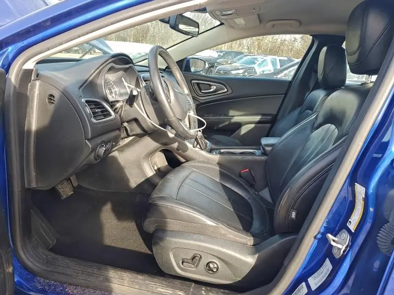 2016 CHRYSLER 200 LIMITED  