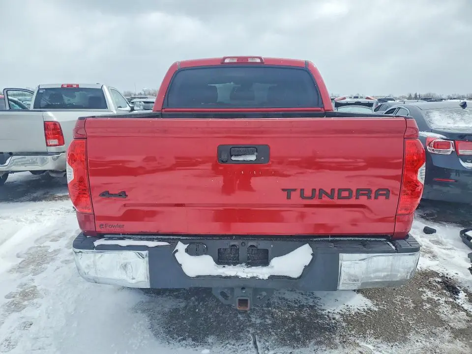 2018 TOYOTA TUNDRA SR5  