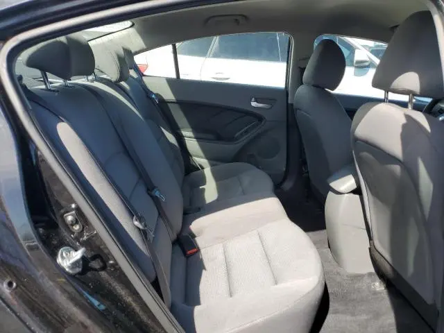 2017 KIA FORTE LX  