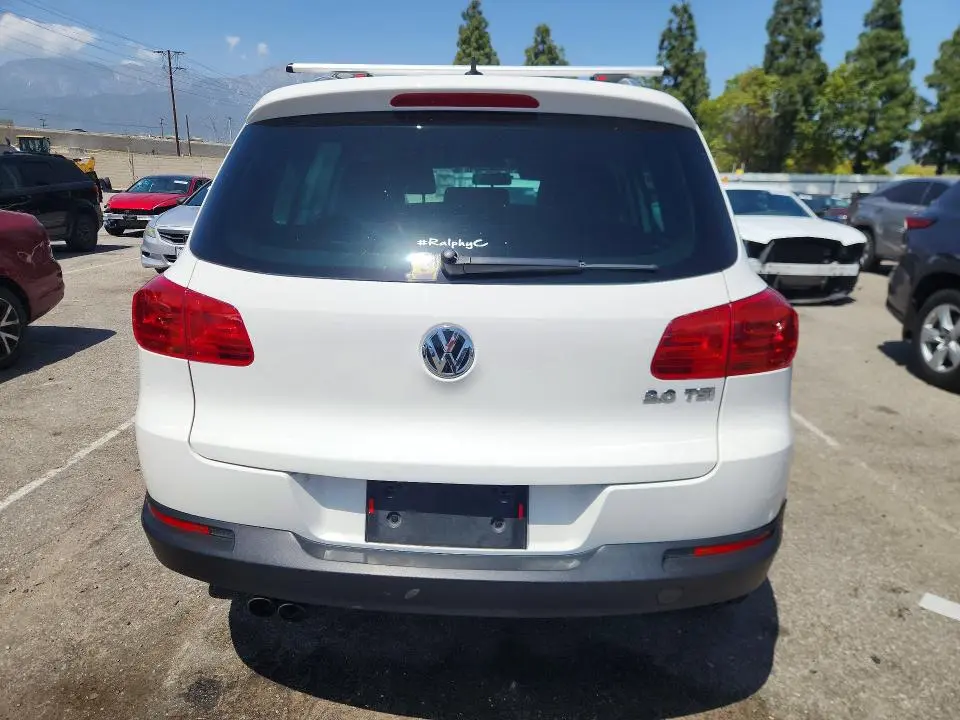 2014 VOLKSWAGEN TIGUAN S  