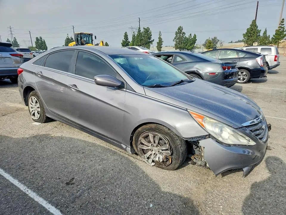 2011 HYUNDAI SONATA GLS  