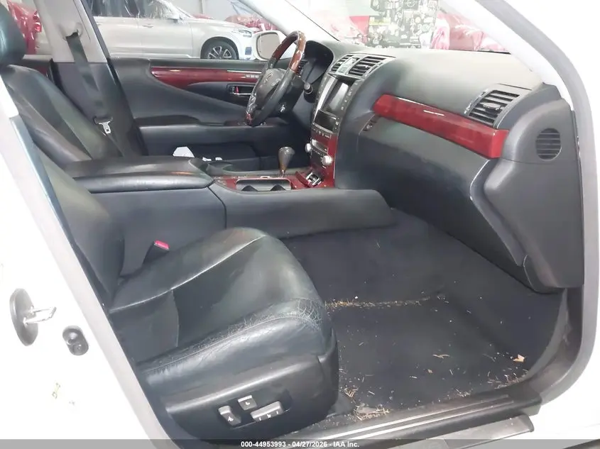 2011 LEXUS LS 460  
