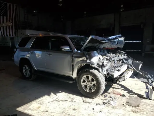 2017 TOYOTA 4RUNNER SR5  