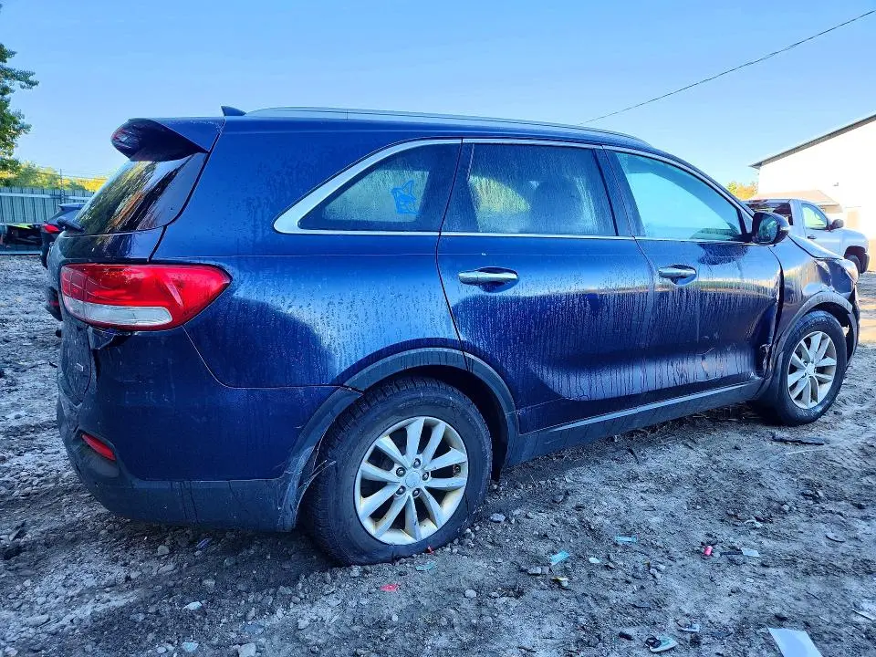 2016 KIA SORENTO LX  