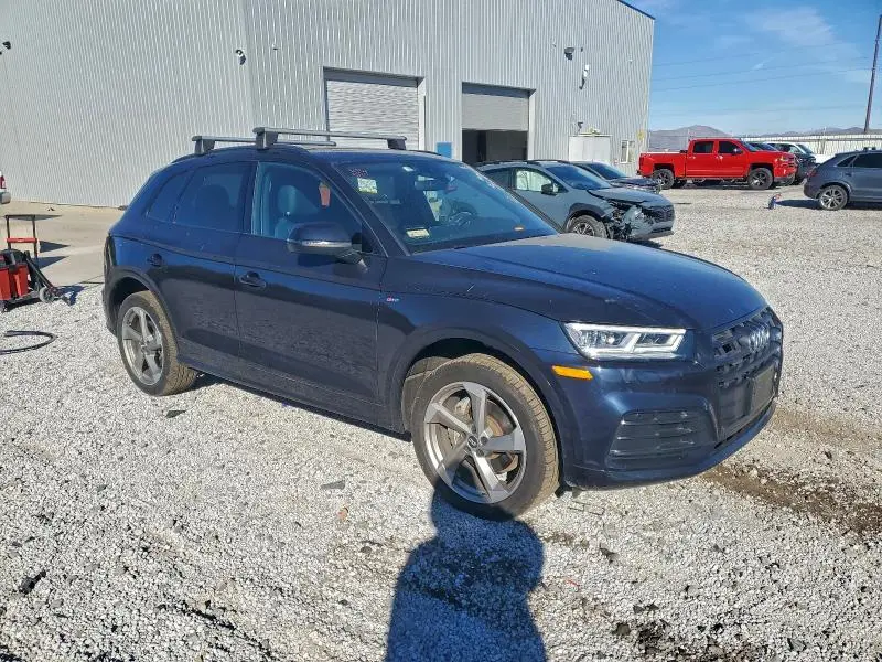 2020 AUDI Q5 TITANIUM PREMIUM PLUS  
