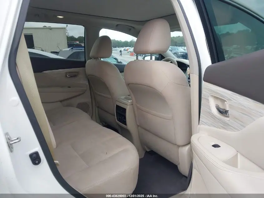 2016 NISSAN MURANO SV