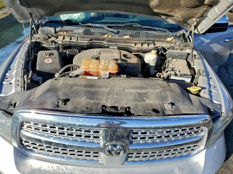 2016 RAM 1500 LARAMIE  