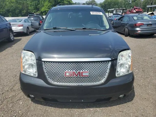 2013 GMC YUKON SLE  
