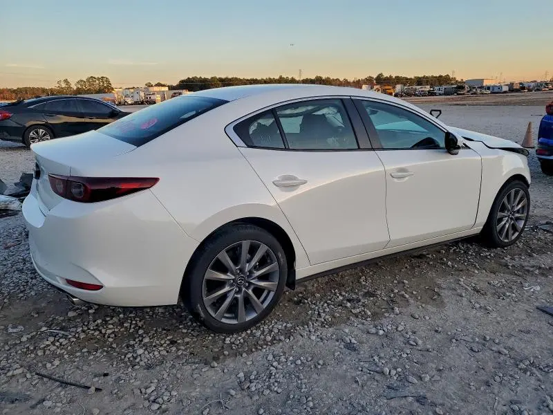 2024 MAZDA 3 PREFERRED  