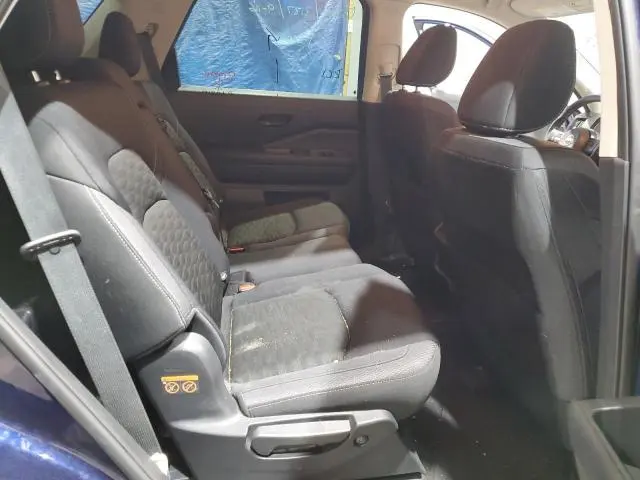 2023 NISSAN PATHFINDER SV  