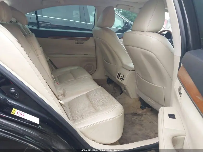 2013 LEXUS ES 300H  