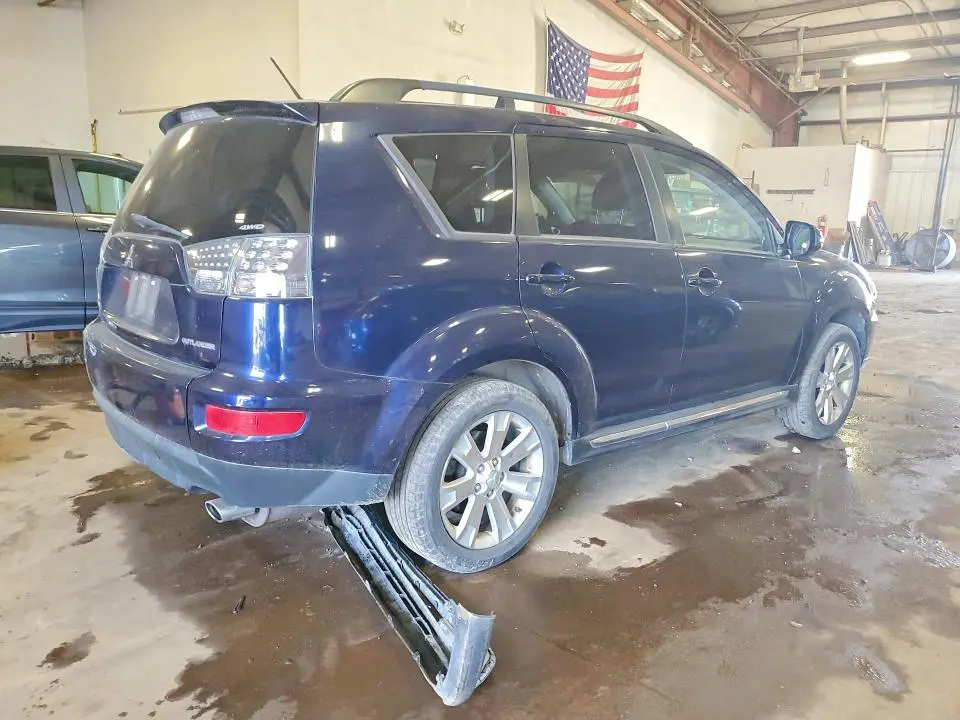 2010 MITSUBISHI OUTLANDER SE  