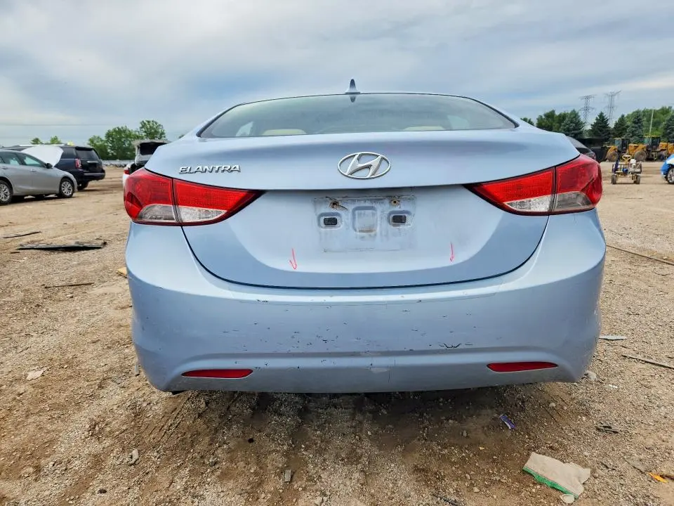 2013 HYUNDAI ELANTRA GLS  