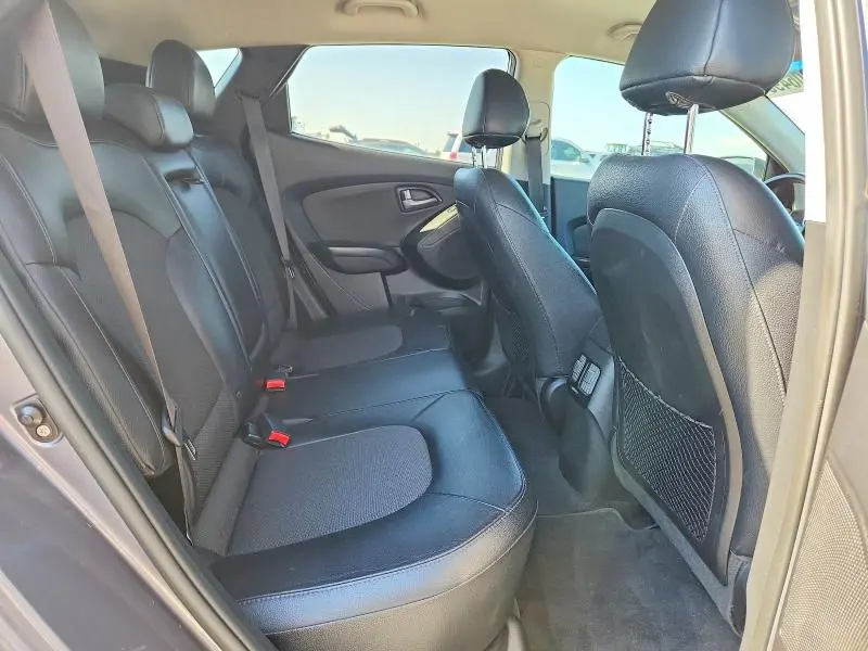 2015 HYUNDAI TUCSON SE  