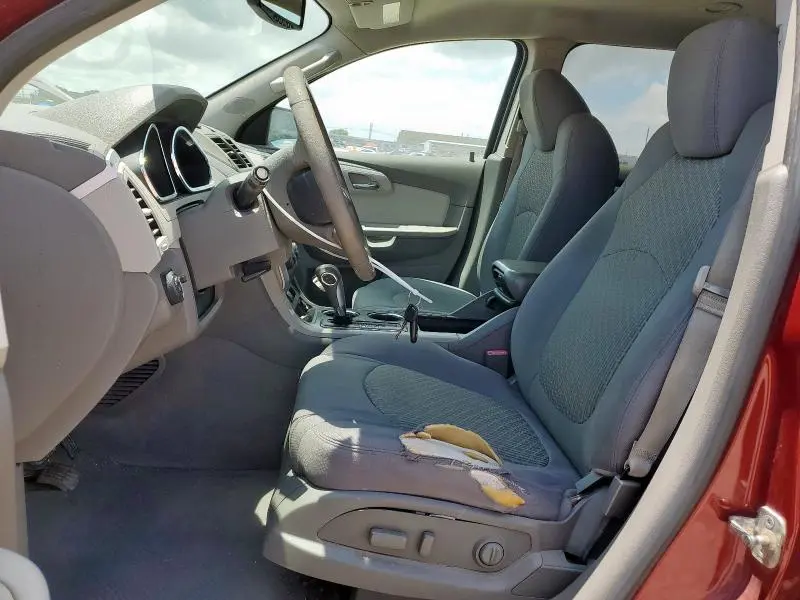 2011 CHEVROLET TRAVERSE LT  