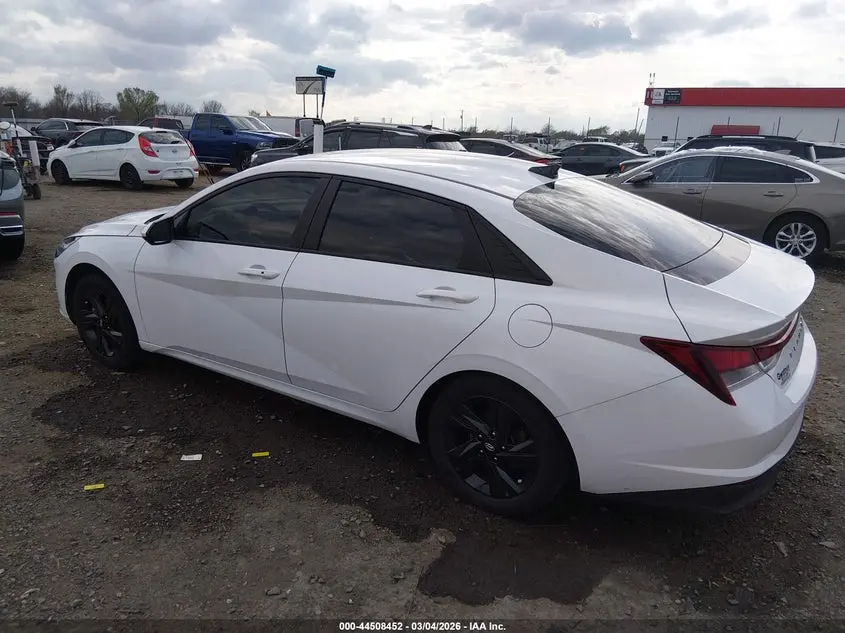 2021 HYUNDAI ELANTRA SEL