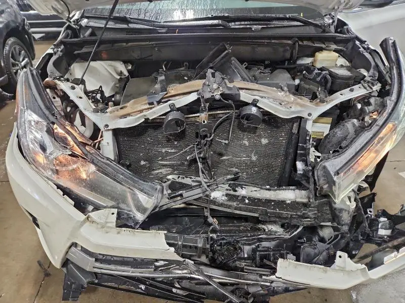 2017 TOYOTA HIGHLANDER LIMITED  