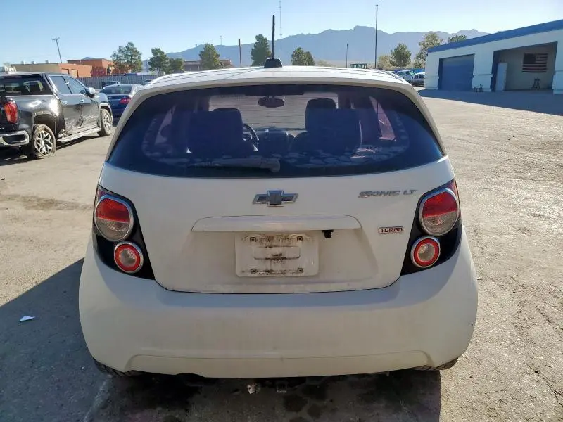 2015 CHEVROLET SONIC LT  