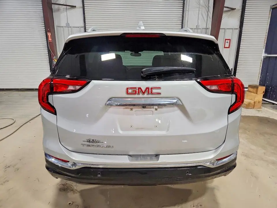 2018 GMC TERRAIN SLT  