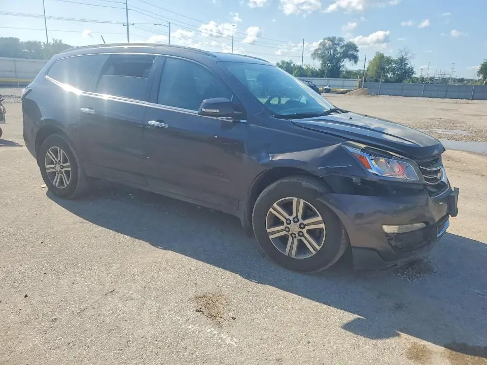 2015 CHEVROLET TRAVERSE LT  