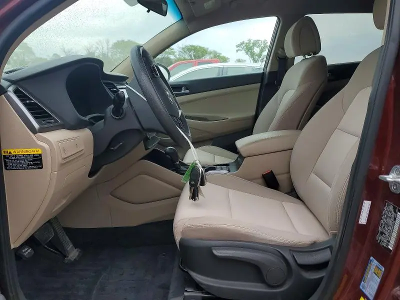 2017 HYUNDAI TUCSON SE  