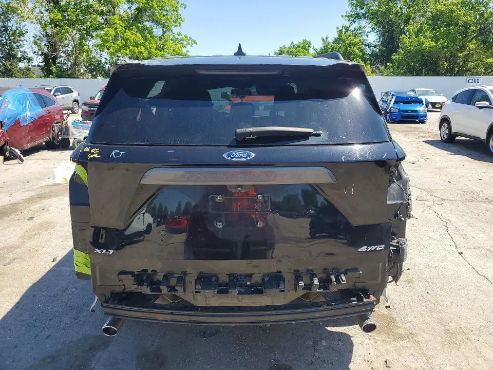 2021 FORD EXPLORER XLT  