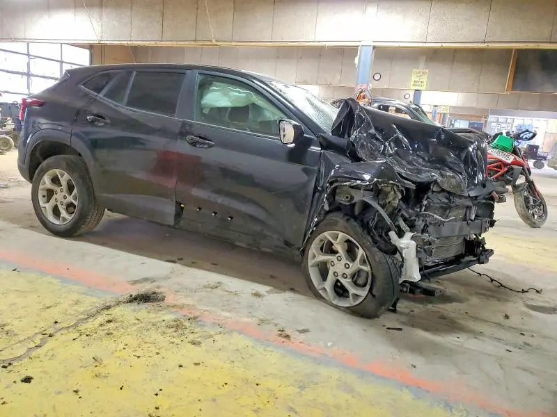 2024 CHEVROLET TRAX LS  