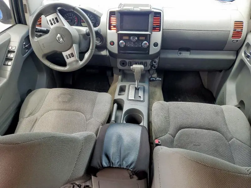 2015 NISSAN FRONTIER S  