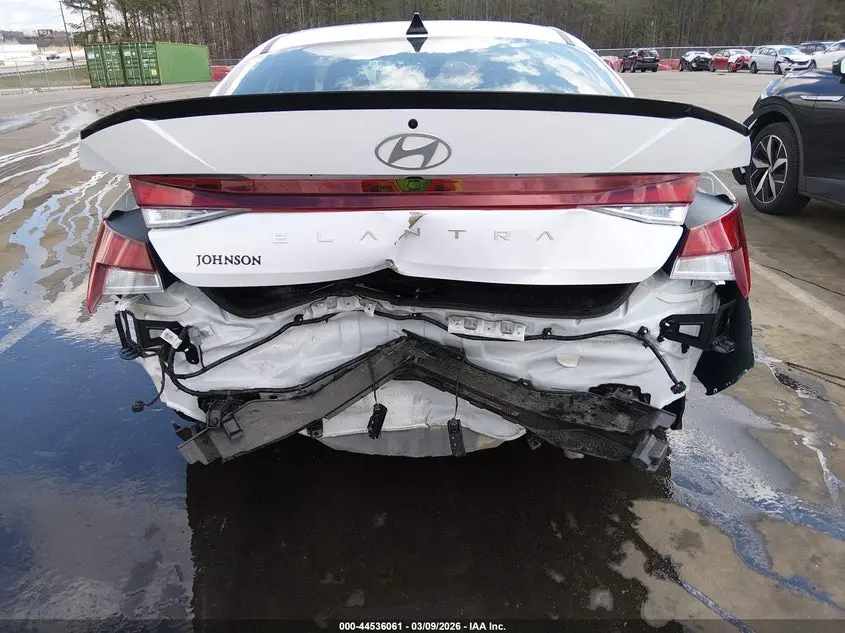 2025 HYUNDAI ELANTRA SEL SPORT