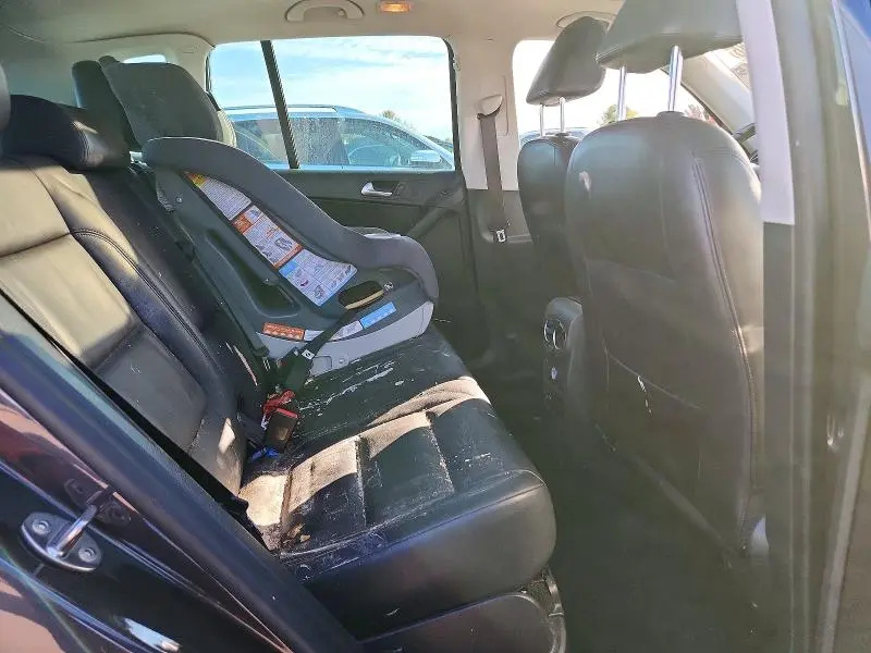 2016 VOLKSWAGEN TIGUAN S  