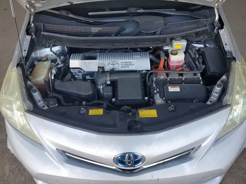 2014 TOYOTA PRIUS V THREE  