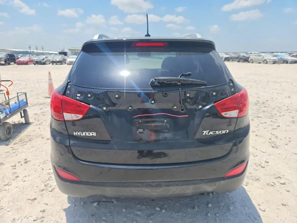 2011 HYUNDAI TUCSON GLS  
