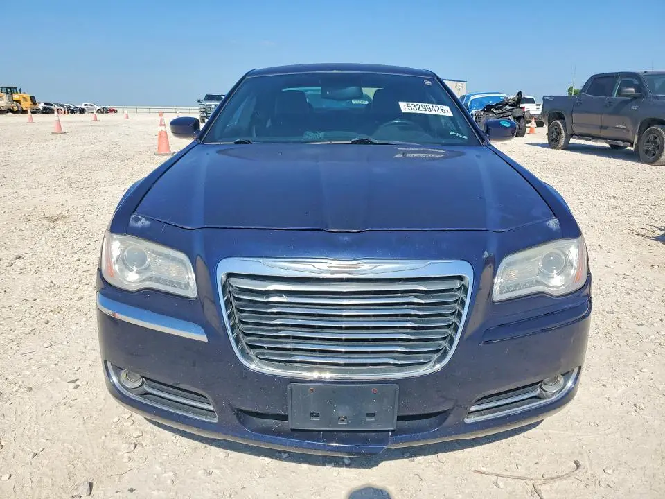 2013 CHRYSLER 300   