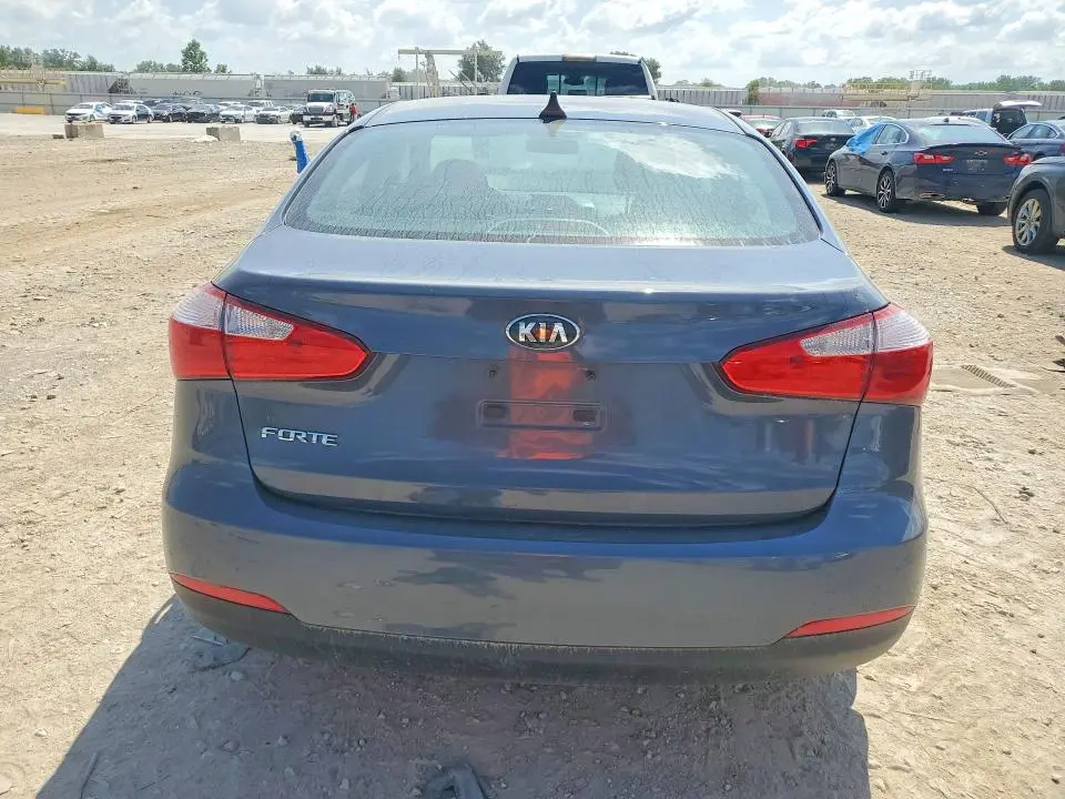 2016 KIA FORTE LX  