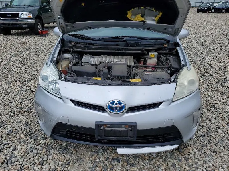 2013 TOYOTA PRIUS TWO  