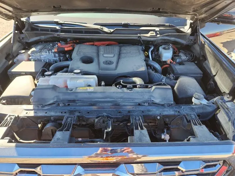 2024 TOYOTA TUNDRA PLATINUM HV  