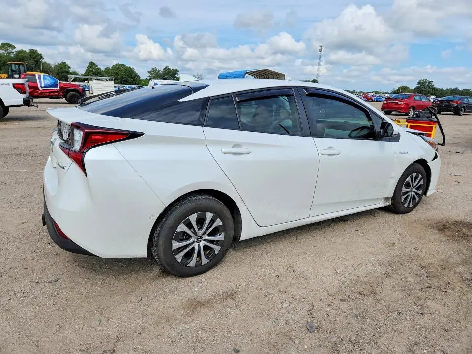 2021 TOYOTA PRIUS LE AWD-E  