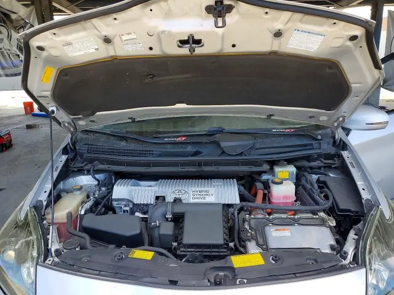 2012 TOYOTA PRIUS THREE  