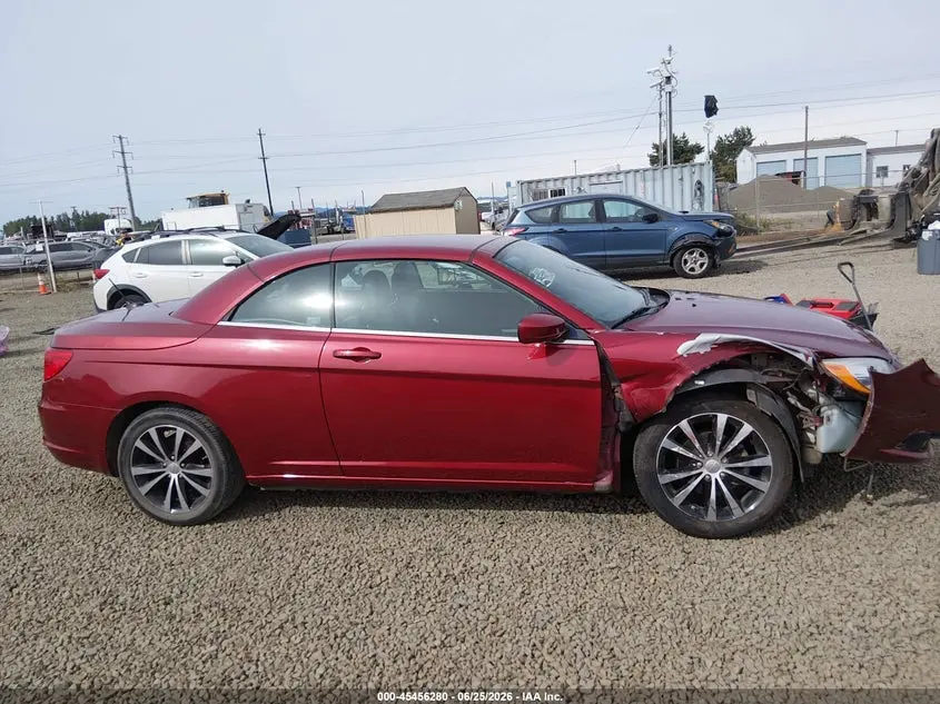 2013 CHRYSLER 200 S