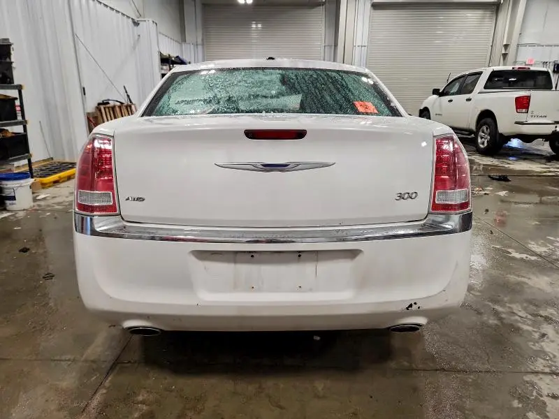 2013 CHRYSLER 300   