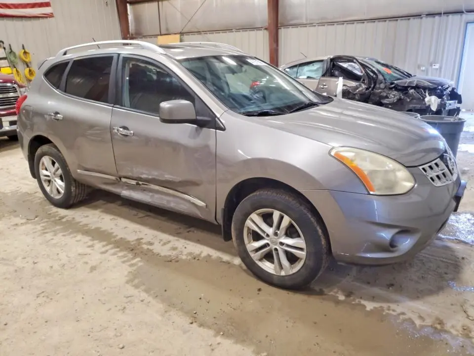 2013 NISSAN ROGUE S  