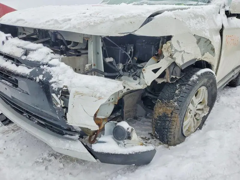 2016 MITSUBISHI OUTLANDER ES  