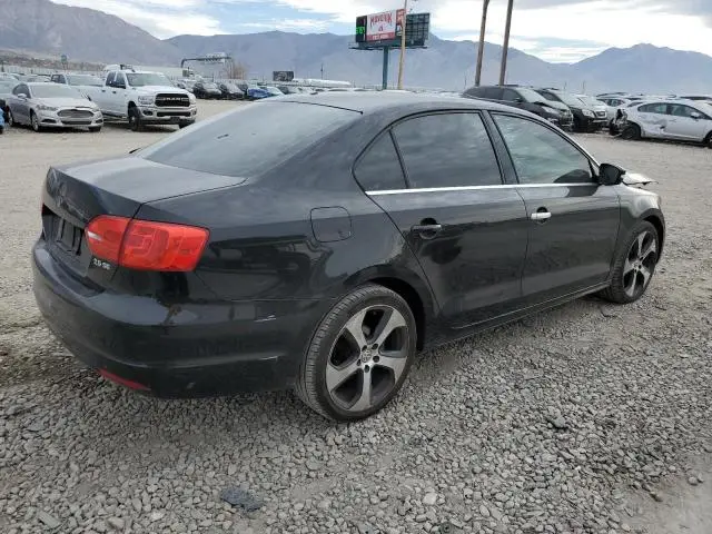 2013 VOLKSWAGEN JETTA SE  