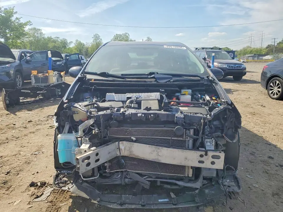 2014 TOYOTA PRIUS THREE  