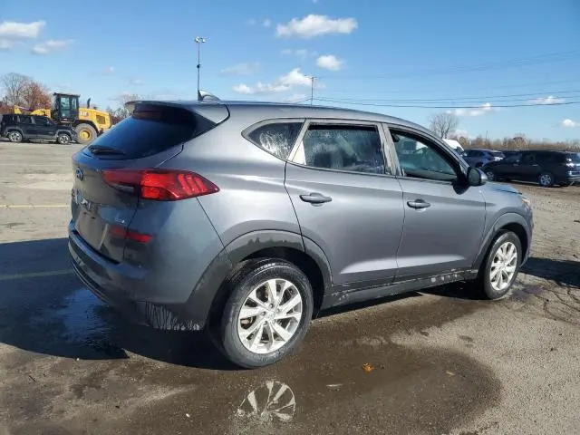 2021 HYUNDAI TUCSON SE  